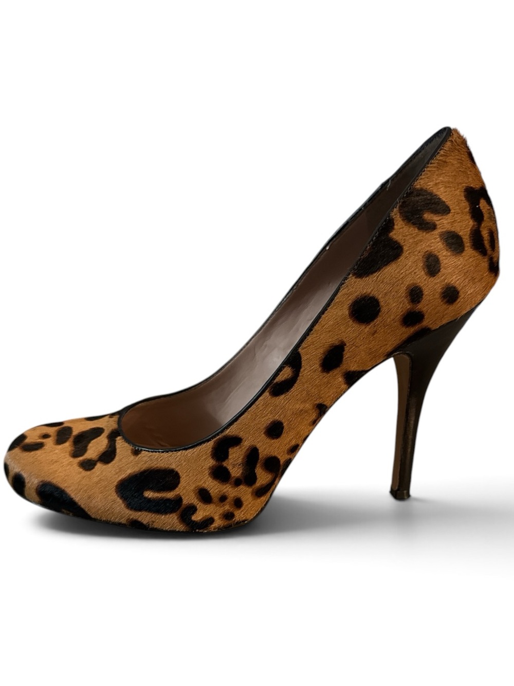 Vince Camuto "Elanie" Leopard Calf Hair Stiletto Pumps – Size 8.5M